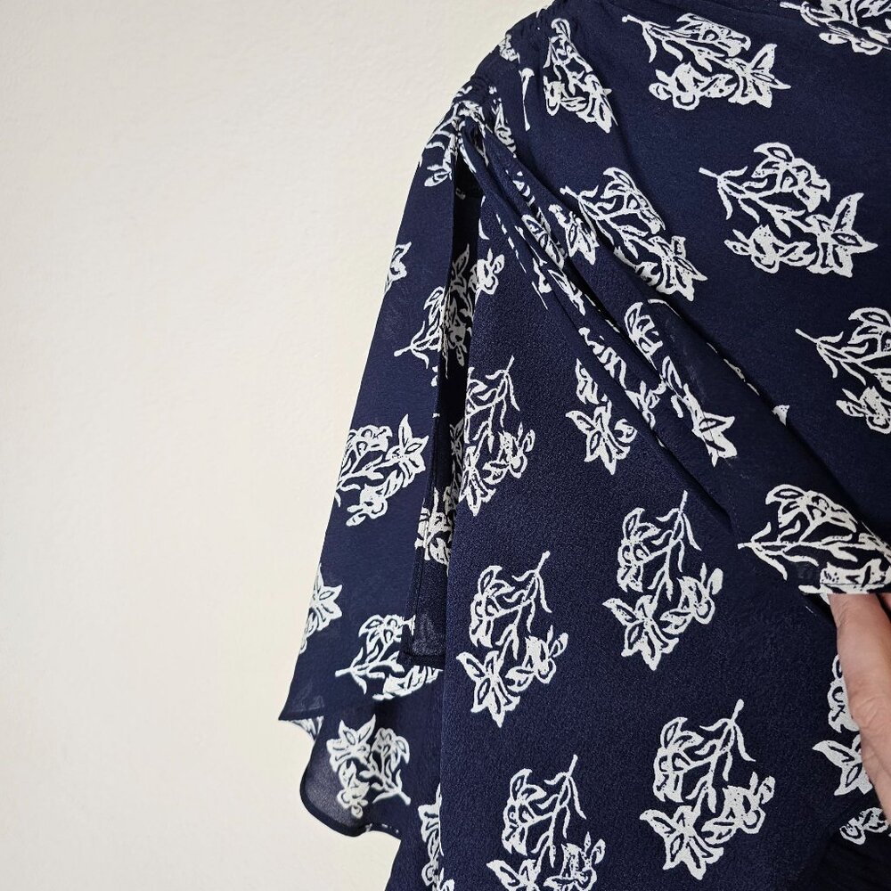 A.L.C. Size 2 Navy Blue Silk Floral Misha Dress One Sleeve Ruched Cinch Mini - Picture 4 of 9